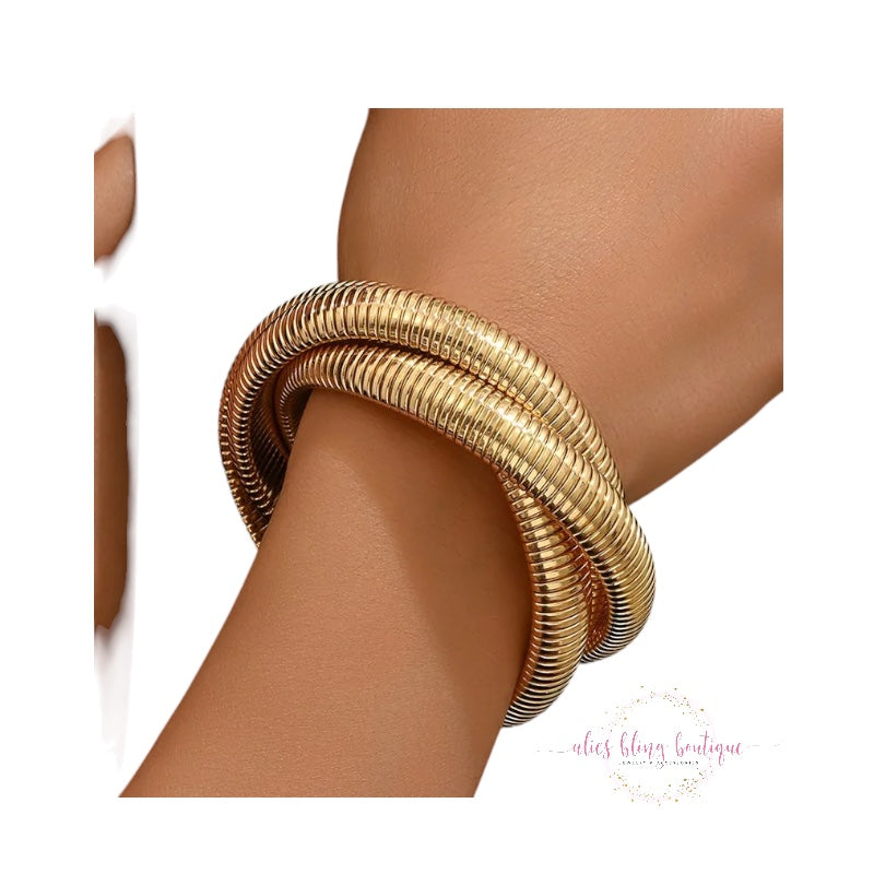 Elegant Orbit - Gold Bracelet - Alies Bling Bar
