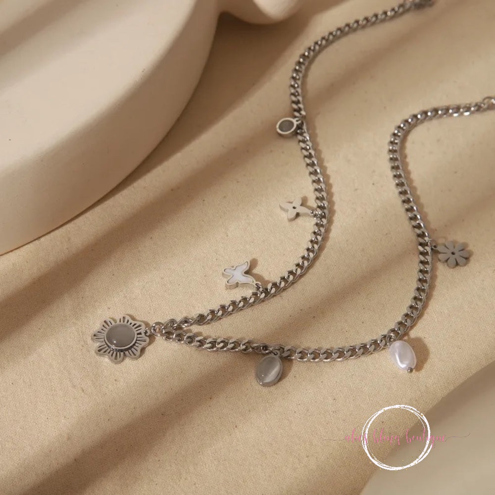 Blooming Wings Necklace in Silver - Alies Bling Bar