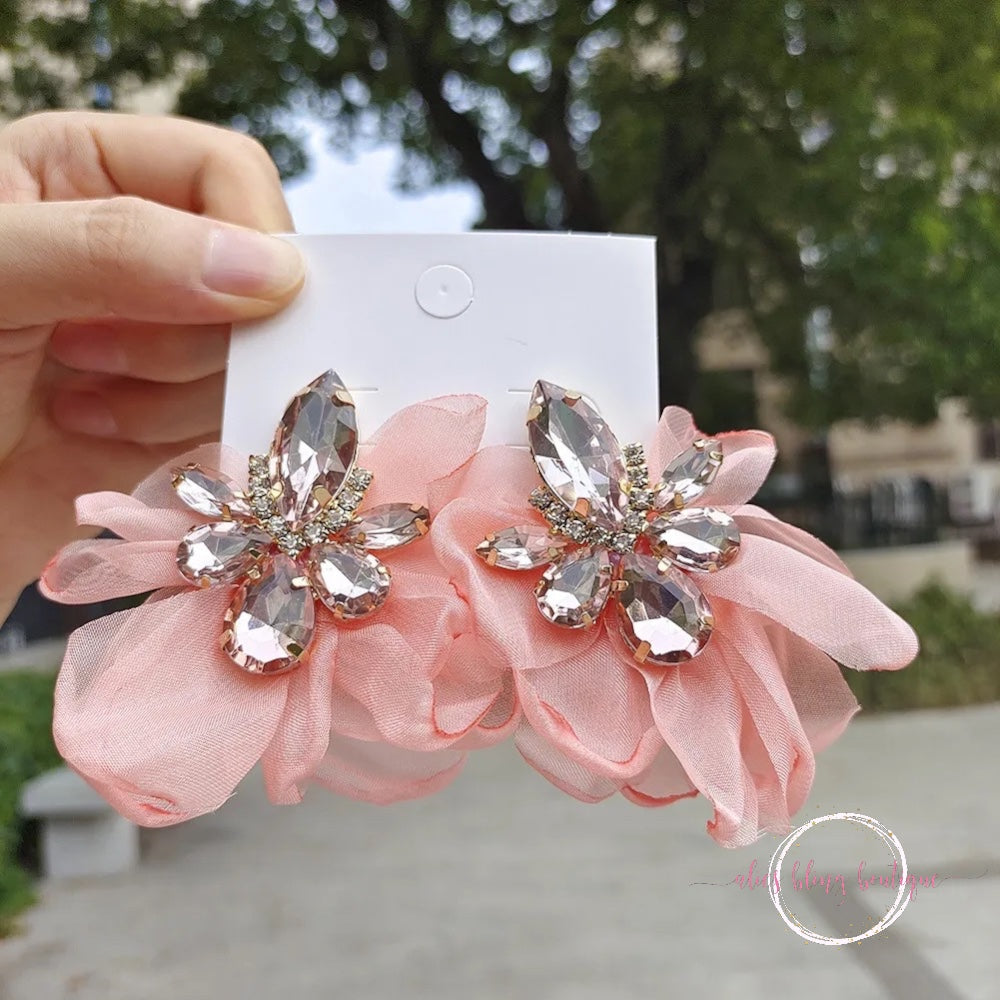 Radiant Blossom Earrings in Coral - Wow Wed - Alies Bling Bar