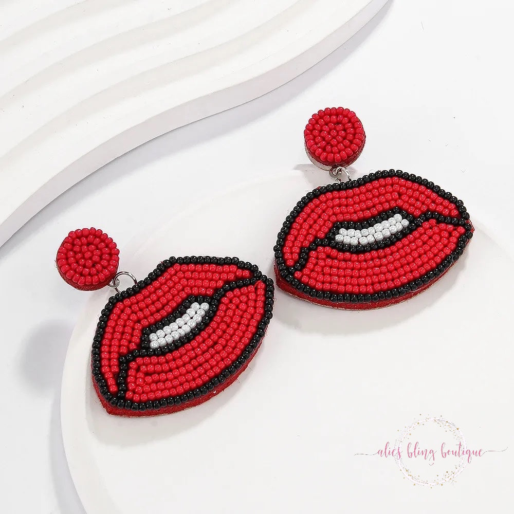 Sealed With A Kiss Earrings - Alies Bling Bar