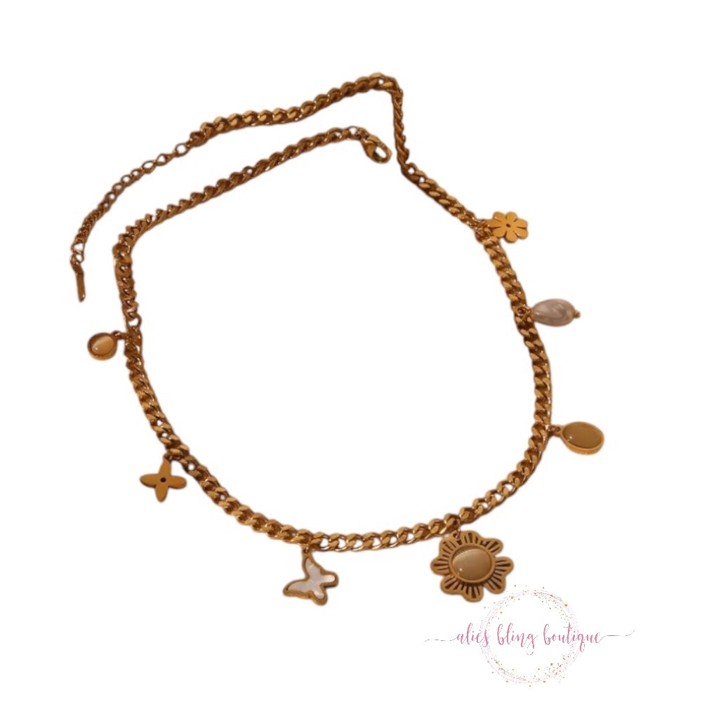 Blooming Wings Necklace in Gold - Alies Bling Bar