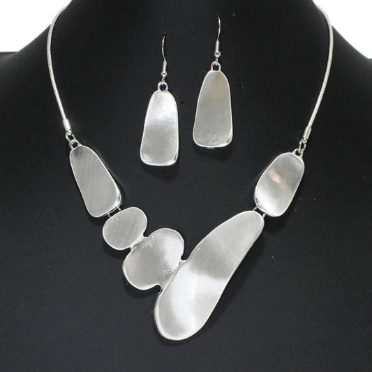 PREORDER - Sculpted Simplicity - Silver Necklace